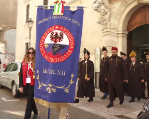 Trento, cerimonia di laurea con 400 studenti
