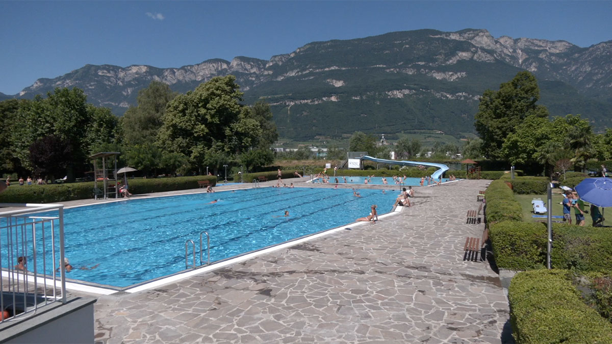 Egna, riaperto il lido 10 mesi dopo l’incidente chimico