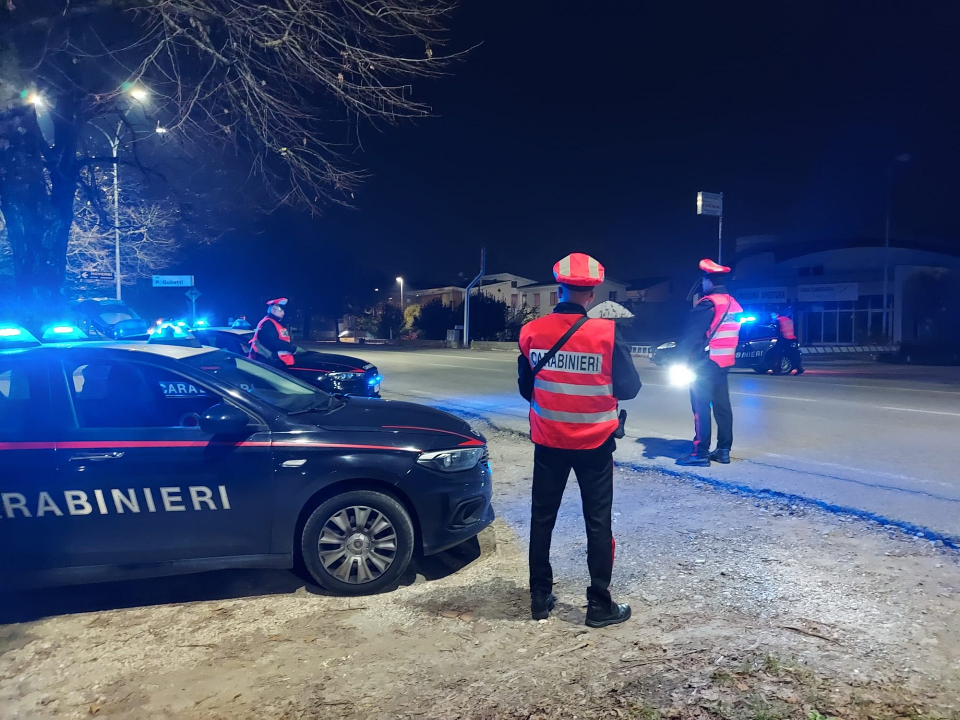 FOTO controlli carabinieri