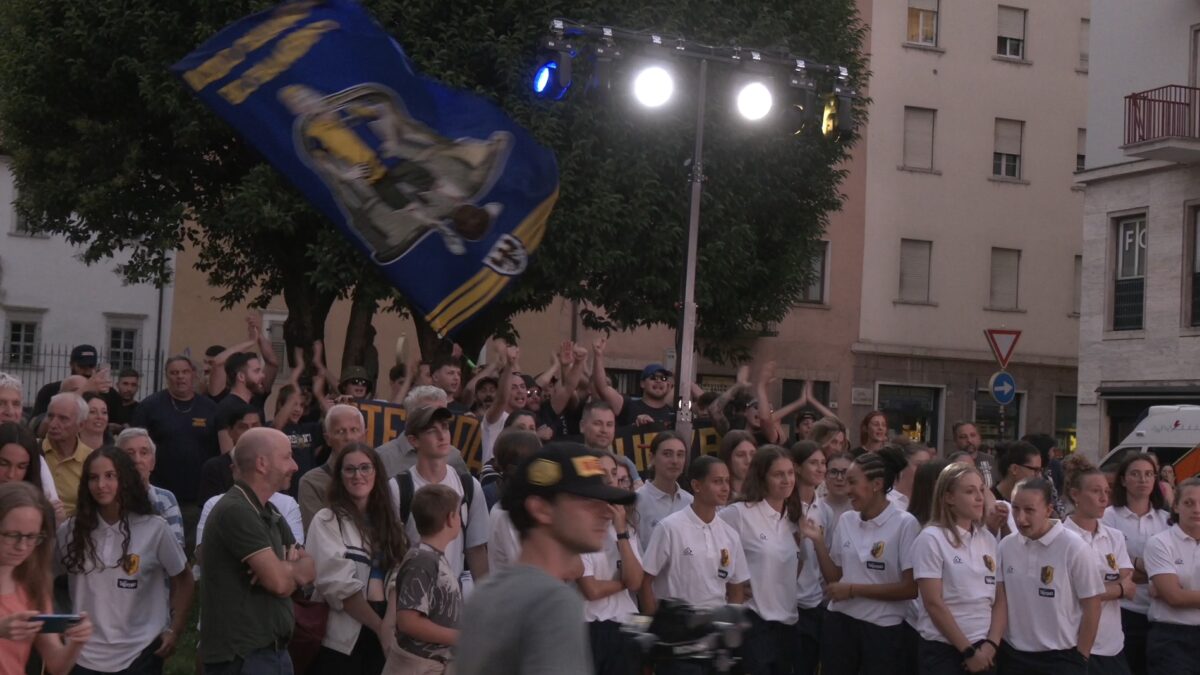 FOTO-festa-calcio-Trento-aspect-ratio-1200-675