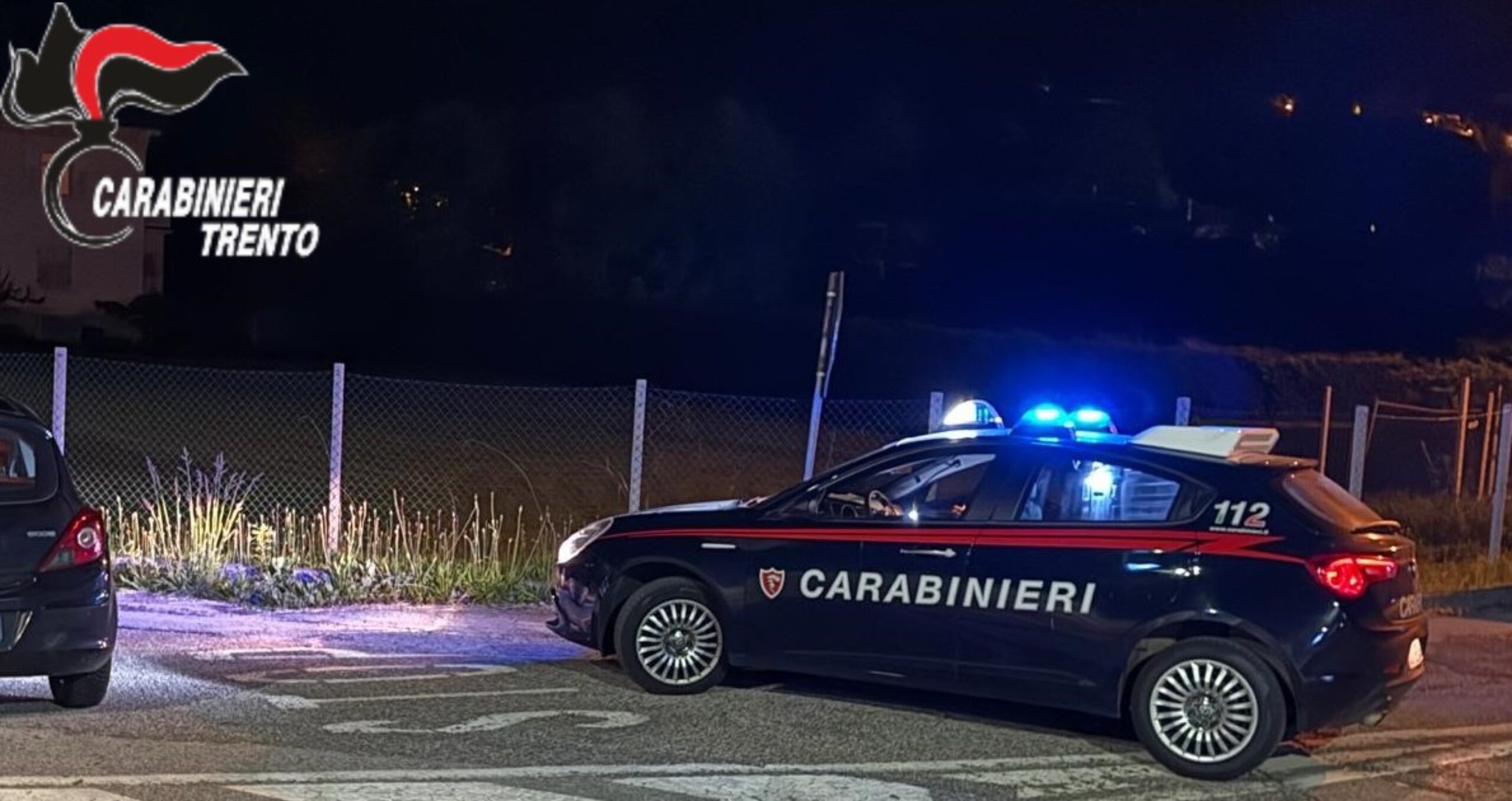 FOTO furto auto