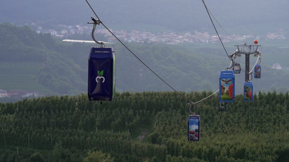 Avviata la funivia delle mele in Val di Non