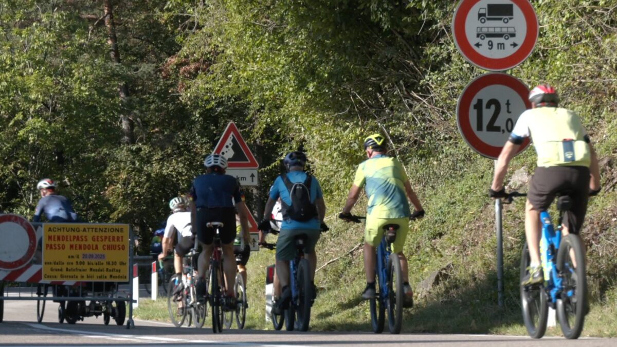Oggi la “Giornata in bici sulla Mendola”: in migliaia a pedalare senza auto e moto