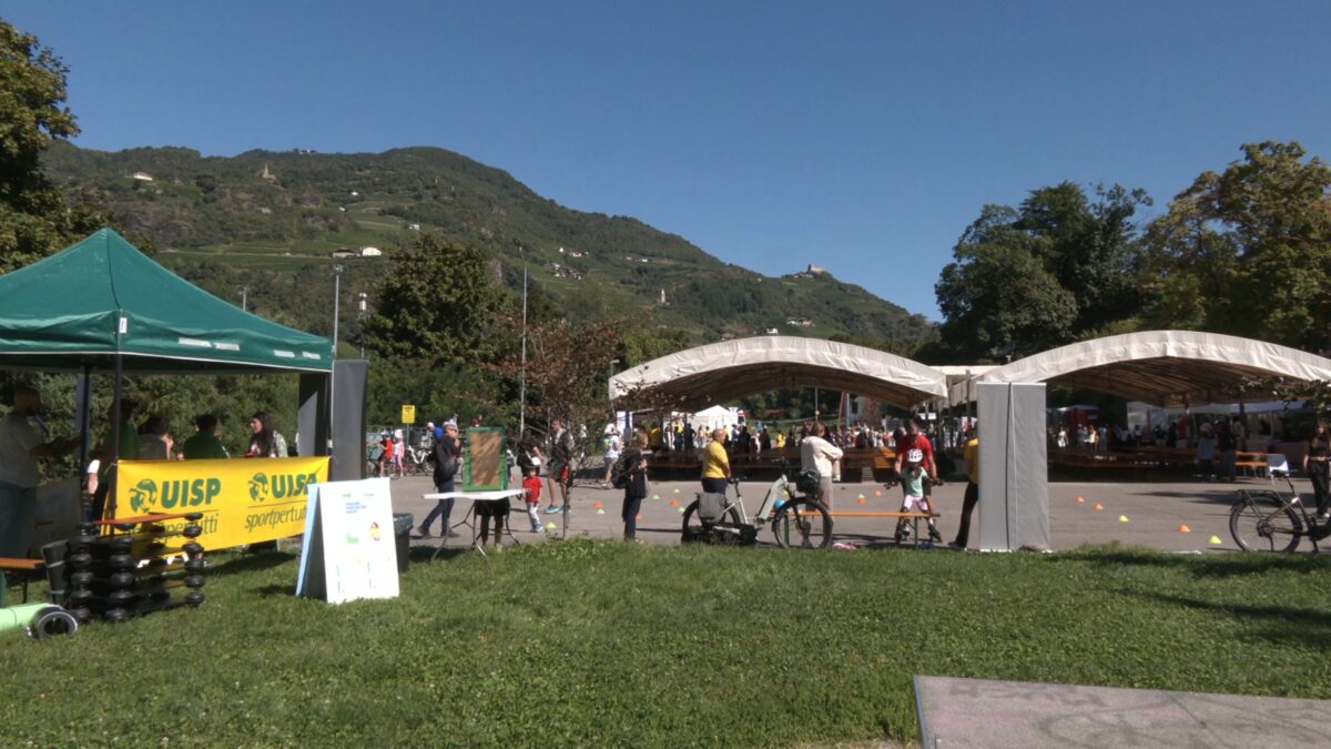 Il Festival del Movimento anima i prati del Talvera di Bolzano