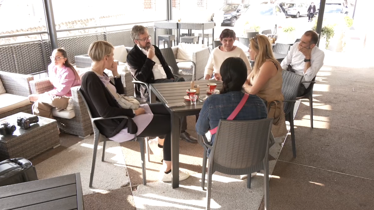 Ravina, oggi il primo caffè con il sindaco