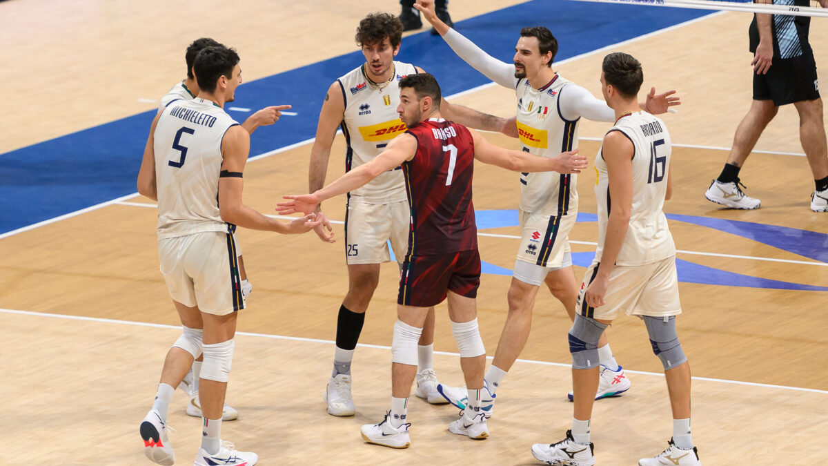 Mondiali, Michieletto trascina gli azzurri ai quarti sconfiggendo il suo nuovo allenatore