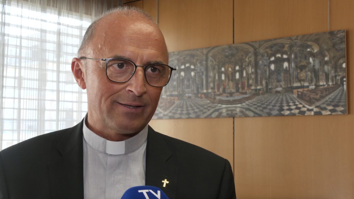 Caso don Carli: “Il vescovo Muser non deve dimettersi”