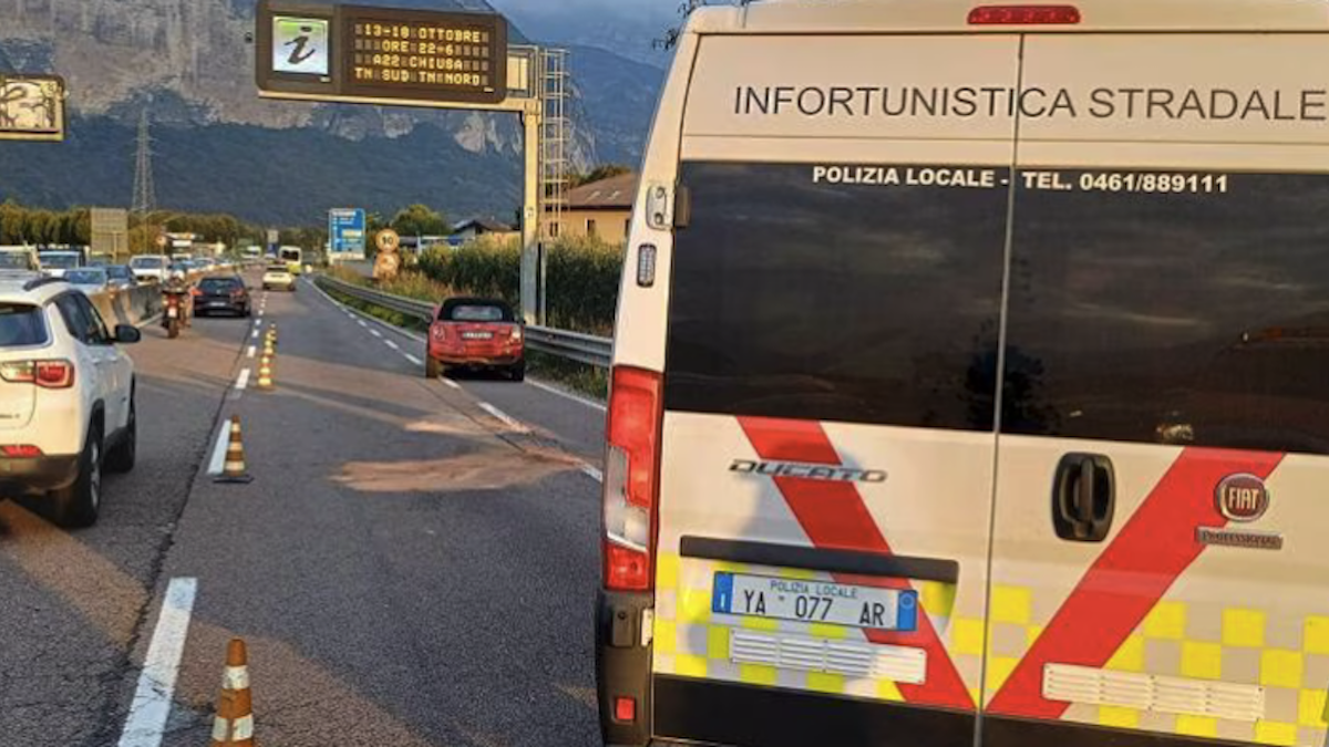 FOTO-tamponamento-autobus-aspect-ratio-1200-675
