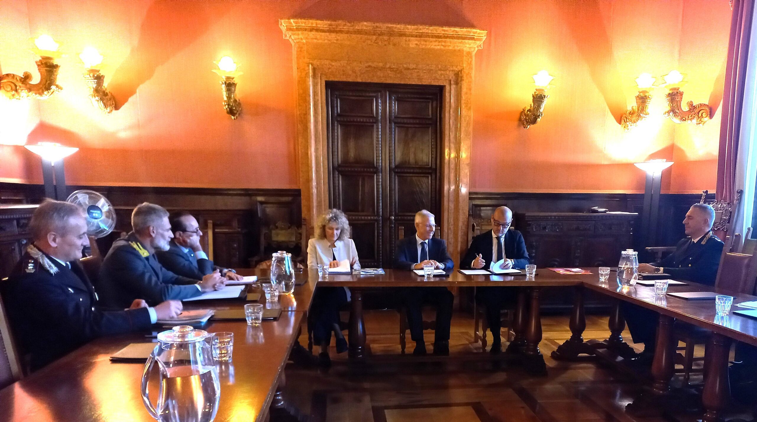 La-firma-del-protocollo-sul-Controllo-di-vicinato (1)