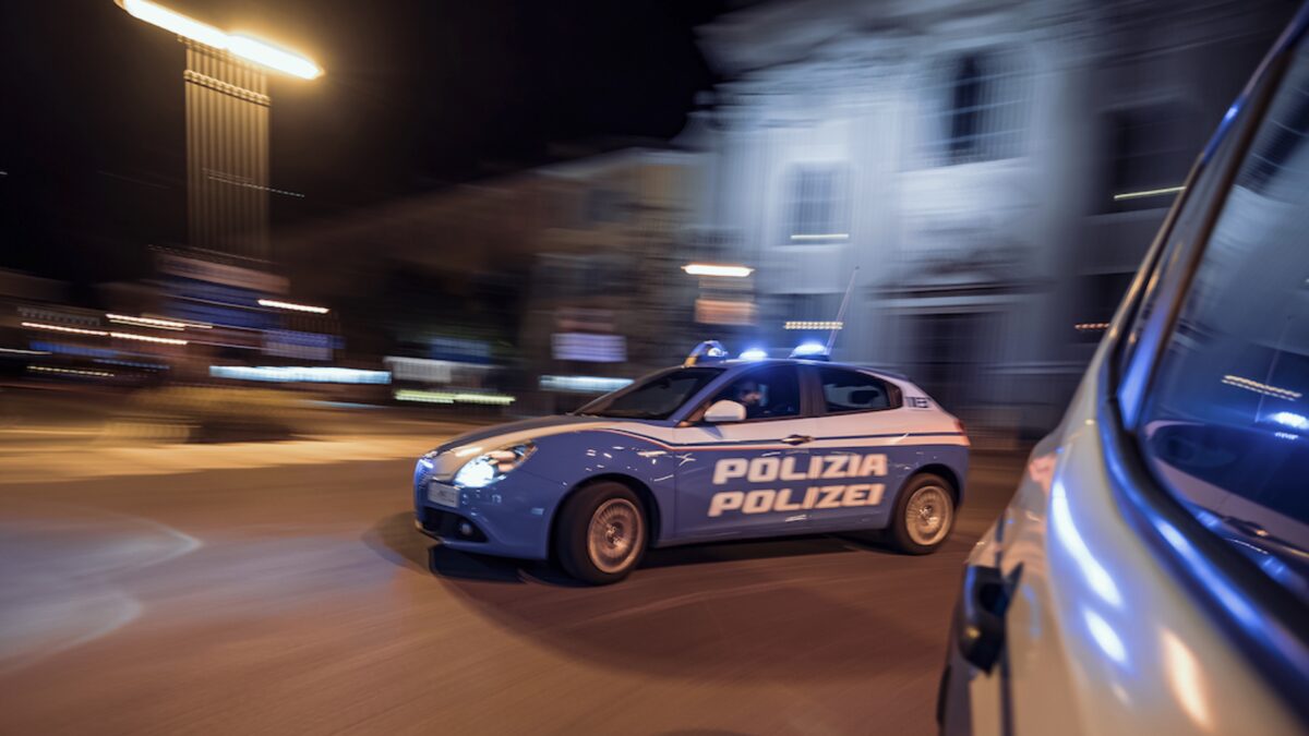 auto-polizia-scaled-aspect-ratio-1200-675