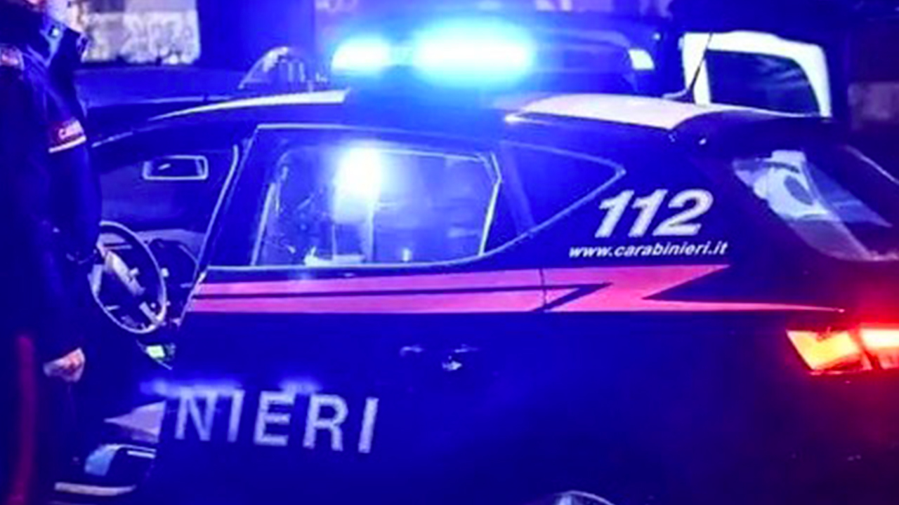 carabinieriNotte grande copia