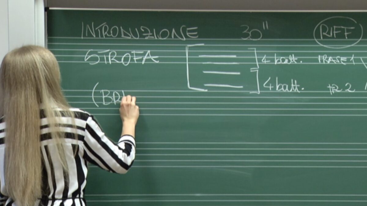 insegnanti-scuola-docenti-alto-adige-scaled-aspect-ratio-1200-675