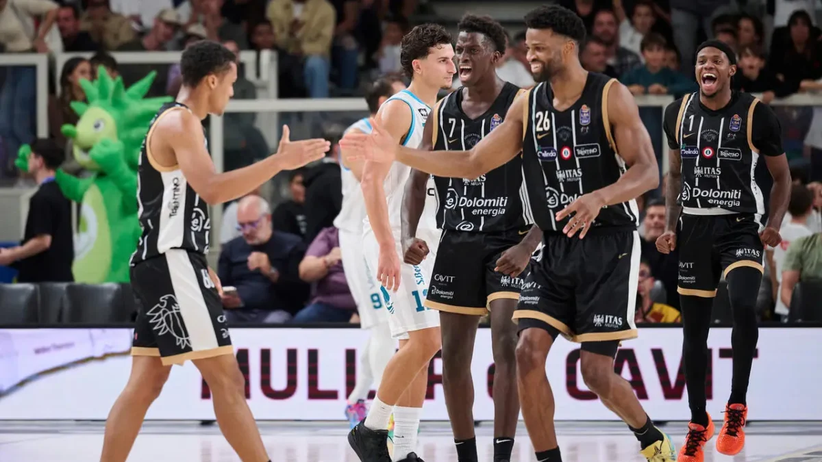 Aquila Basket, esordio vincente in campionato contro Cantù