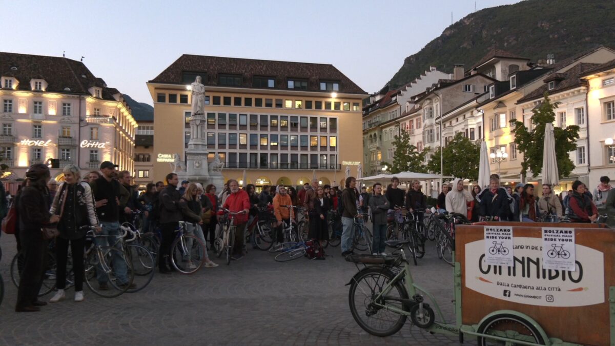 Bolzano: protesta contro il Waltherpark