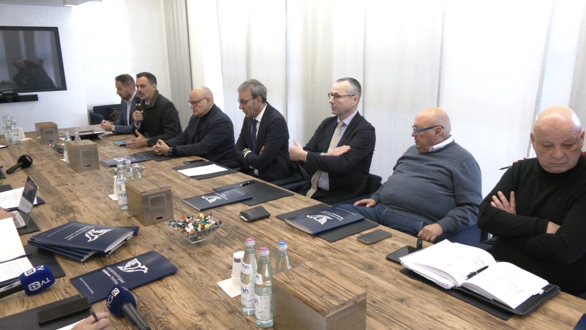 Una app, made in Trentino, per sostenere i negozi fisici