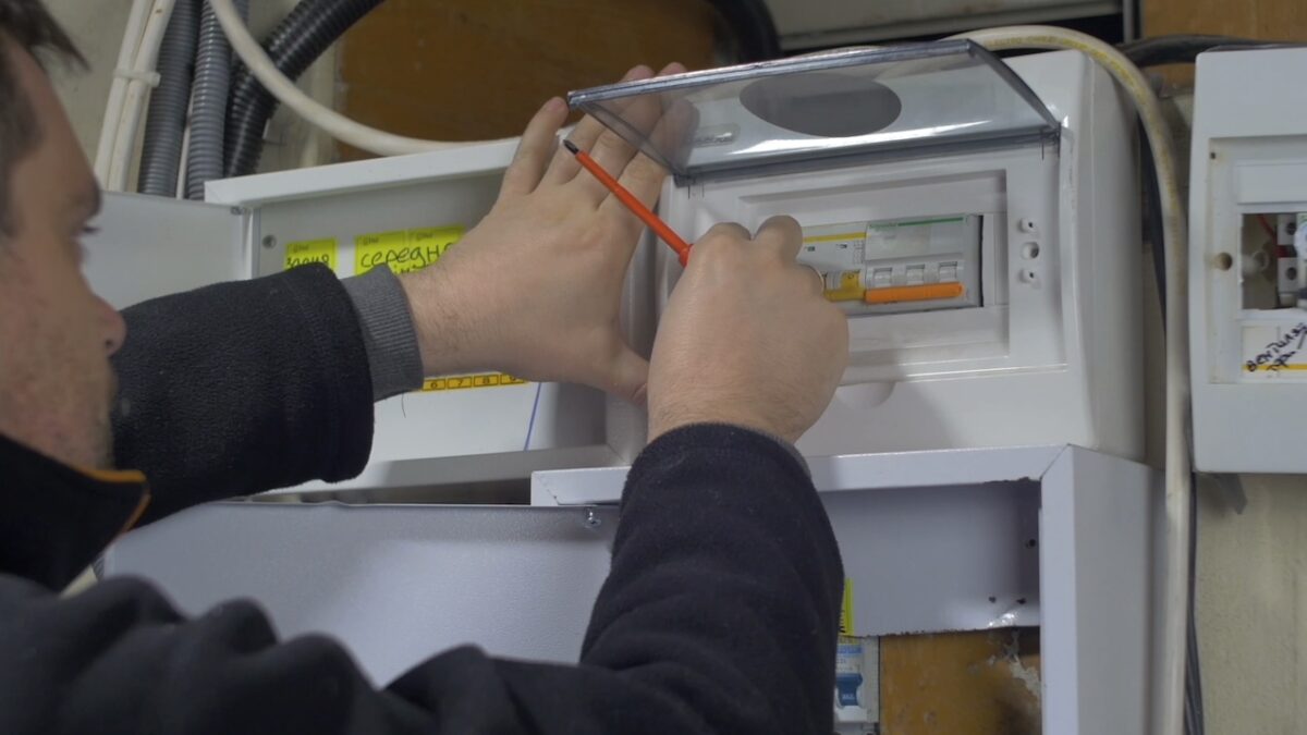 FOTO-sciopero-generale-aspect-ratio-1200-675