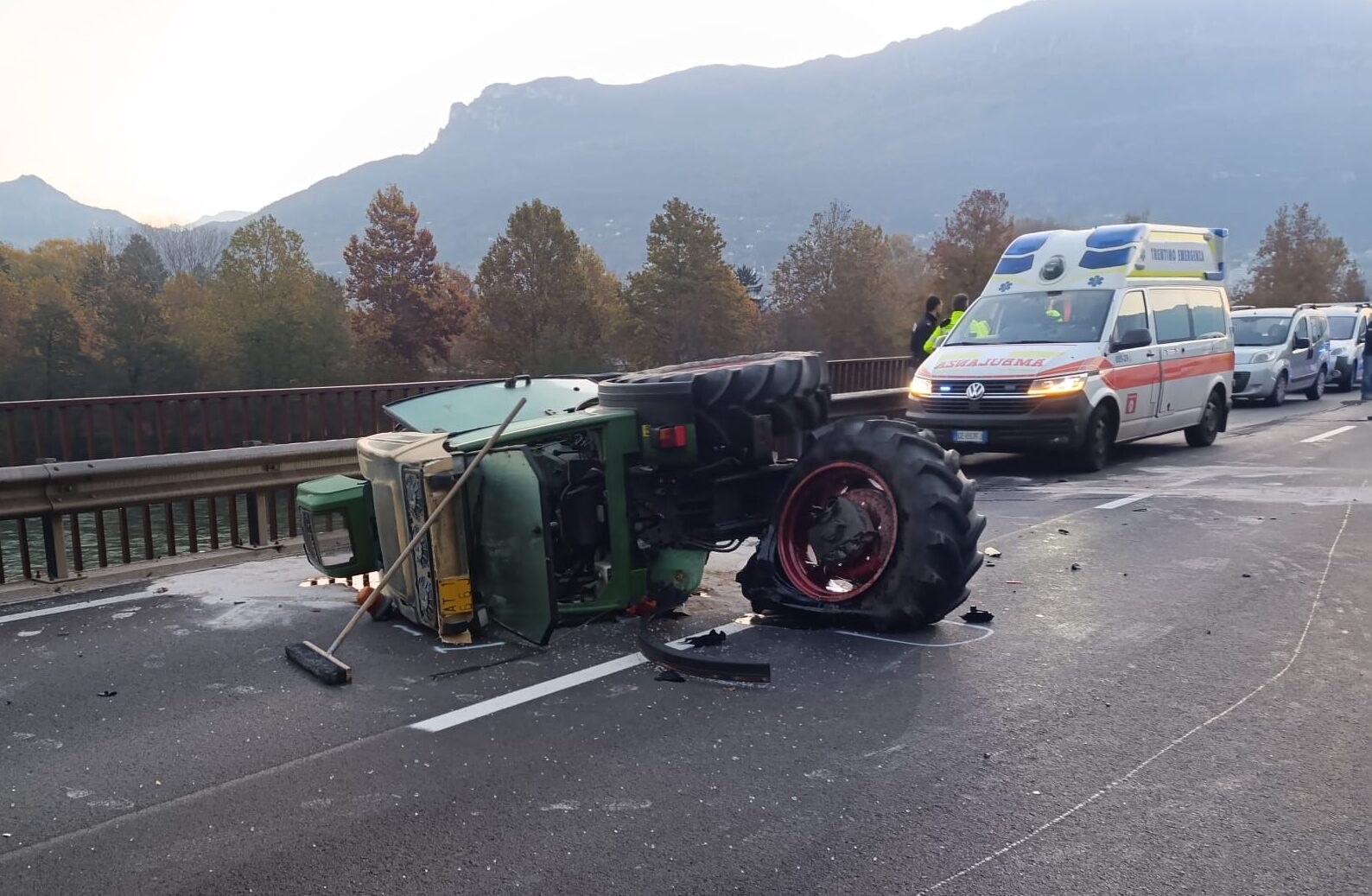 FOTO-traffico-stamattina-3-aspect-ratio-1588-1037