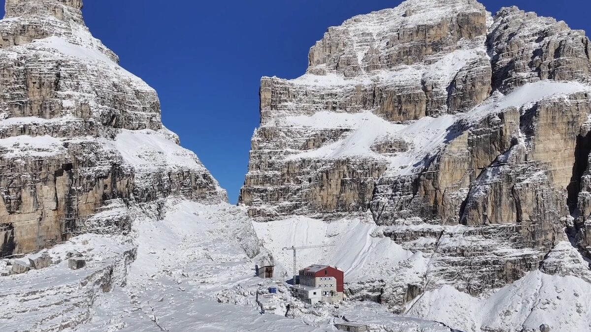 Terminato il cantiere del rifugio Tosa Pedrotti, sulle Dolomiti di Brenta. A giugno 2026 la riapertura
