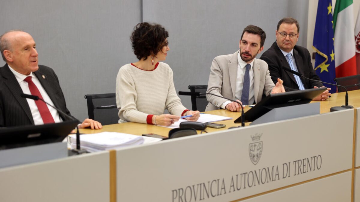 0X7A5212-imagefullwide-scaled-aspect-ratio-1200-675