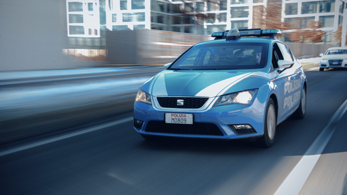 FOTO-POLIZIA-aspect-ratio-1200-675