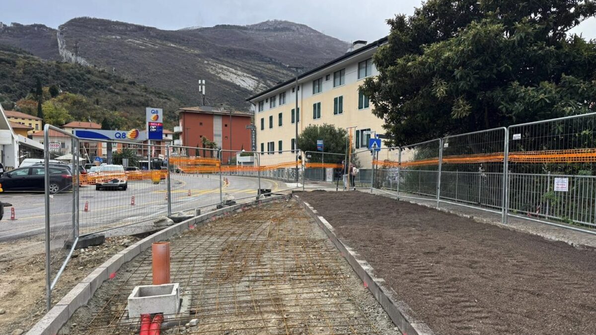 FOTO-chiusura-strada-Torbole-aspect-ratio-1200-675