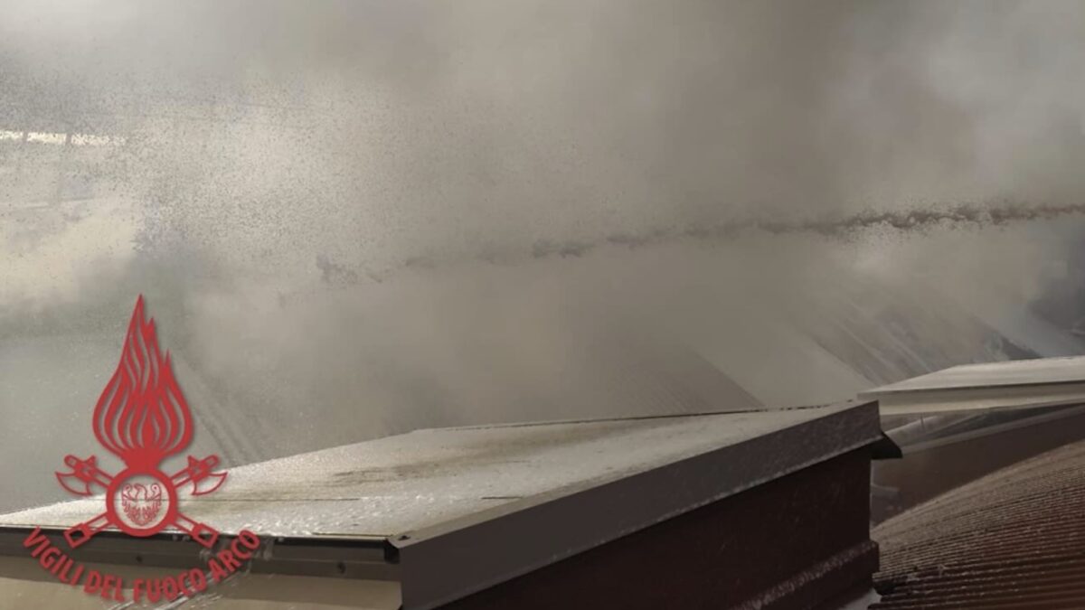 FOTO-vigili-fuoco-arco-aspect-ratio-1200-675