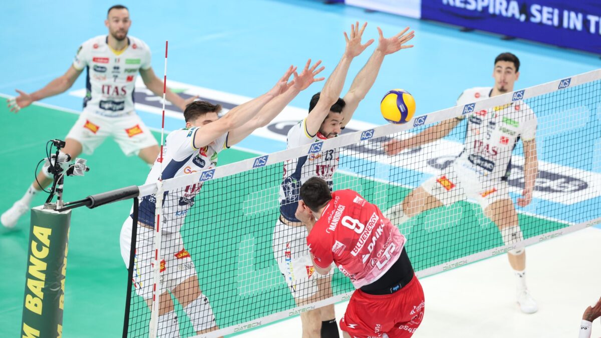 Flavio-vincente-a-muro-aspect-ratio-1200-675