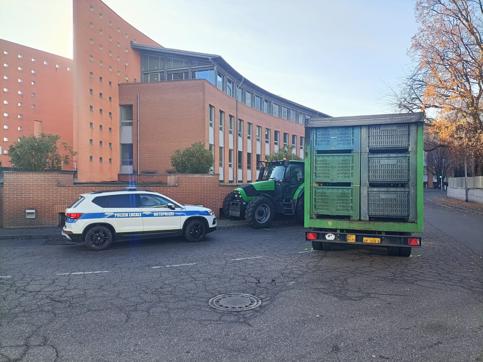 PHOTO-2025-12-11-06-53-16