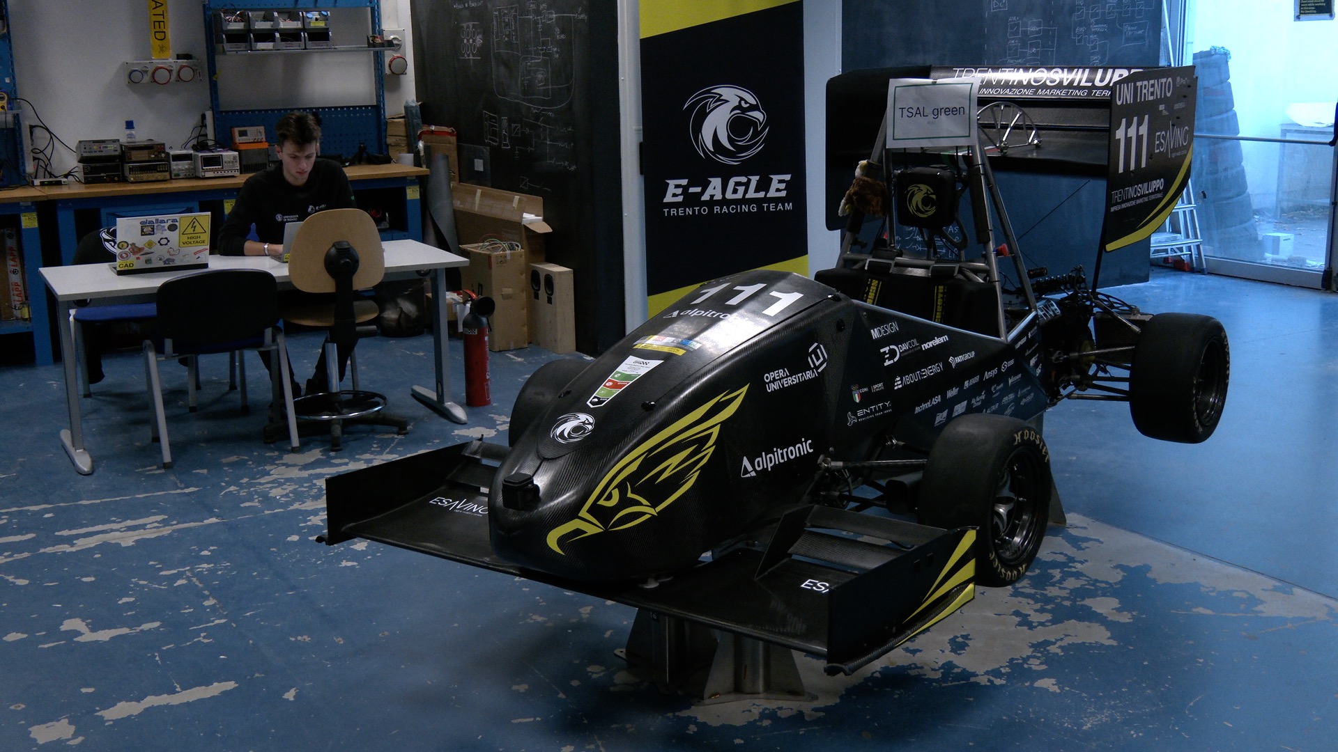 auto elettrica e-agle