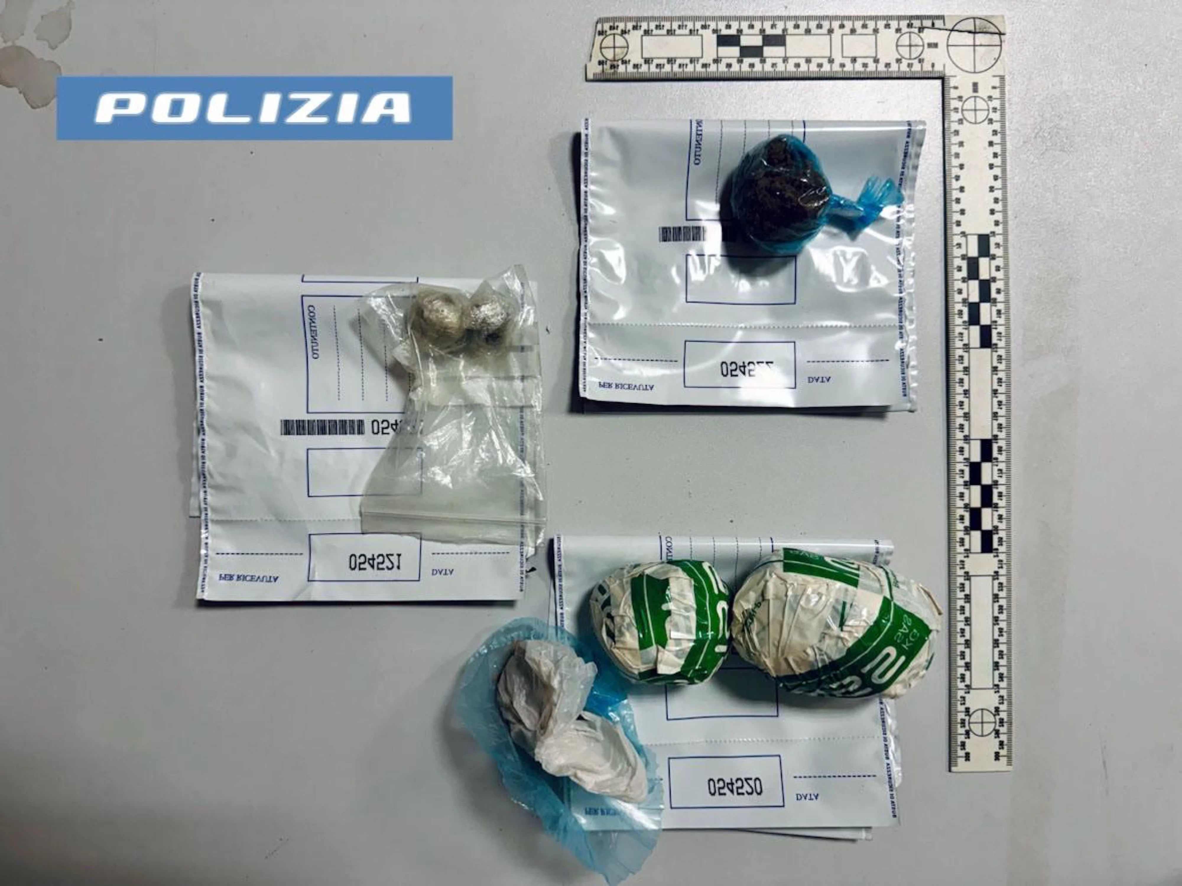 foto droga POLIZIA