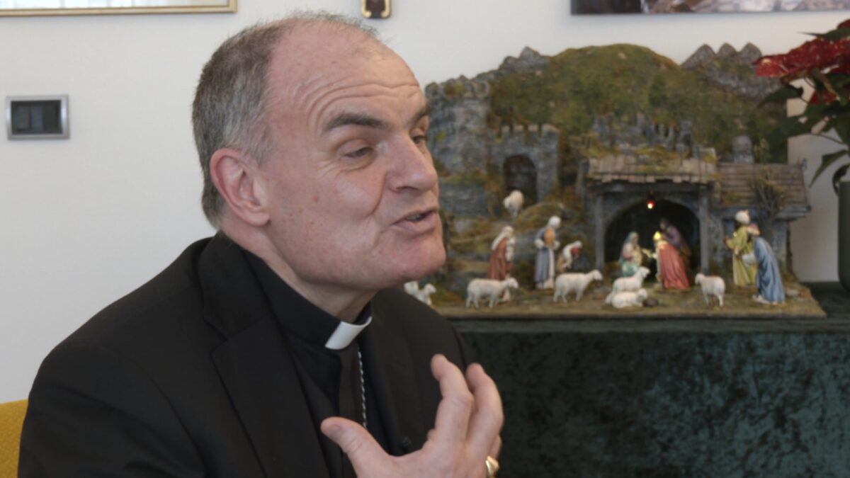 Abusi, giornalismo e speranza: intervista natalizia al vescovo Muser