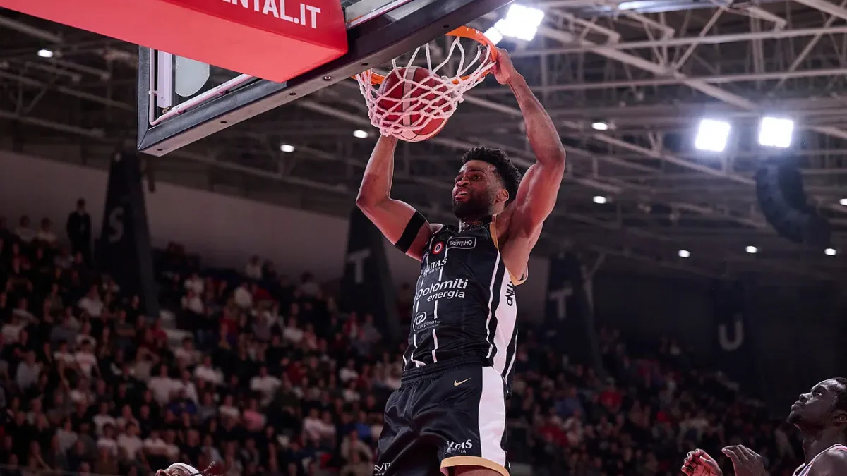 Aquila Basket, capitombolo a Reggio Emilia che interrompe la striscia positiva dei bianconeri