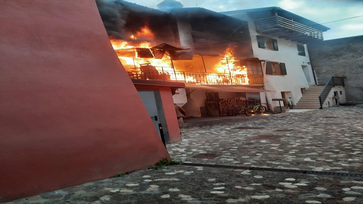 FOTO incendio ala1