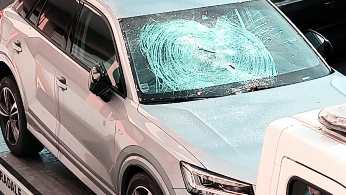 Atto intimidatorio o bravata? Due esplosioni nella notte in via Resia a Bz