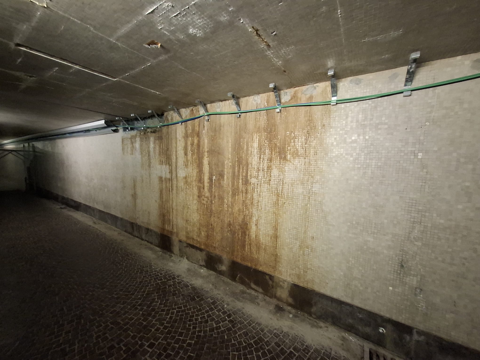 FOTO sottopasso chiuso 2