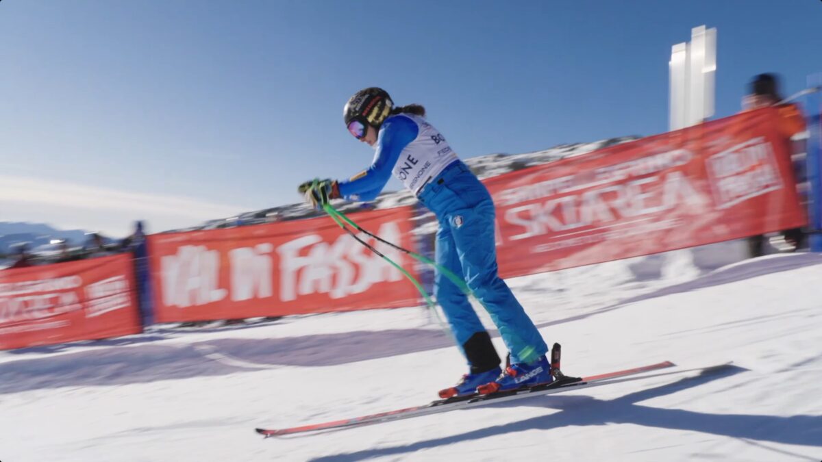 Federica Brignone torna a sciare sulle nevi della Val di Fassa