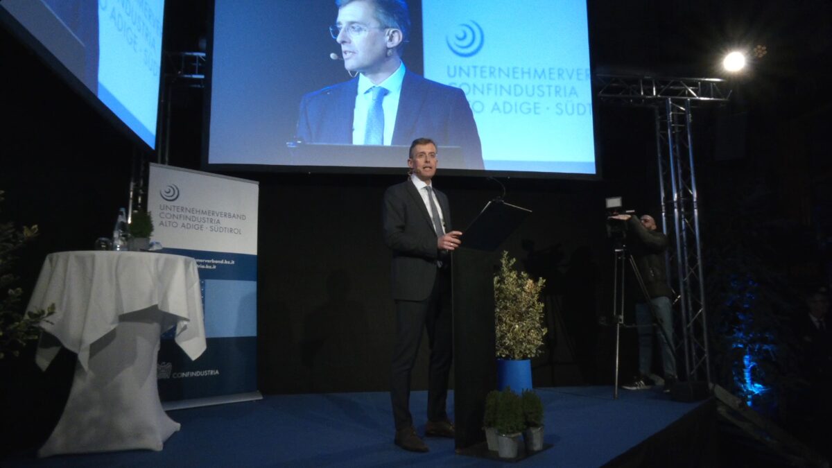 L’appello degli industriali altoatesini: “Le Acciaierie devono restare a Bolzano”