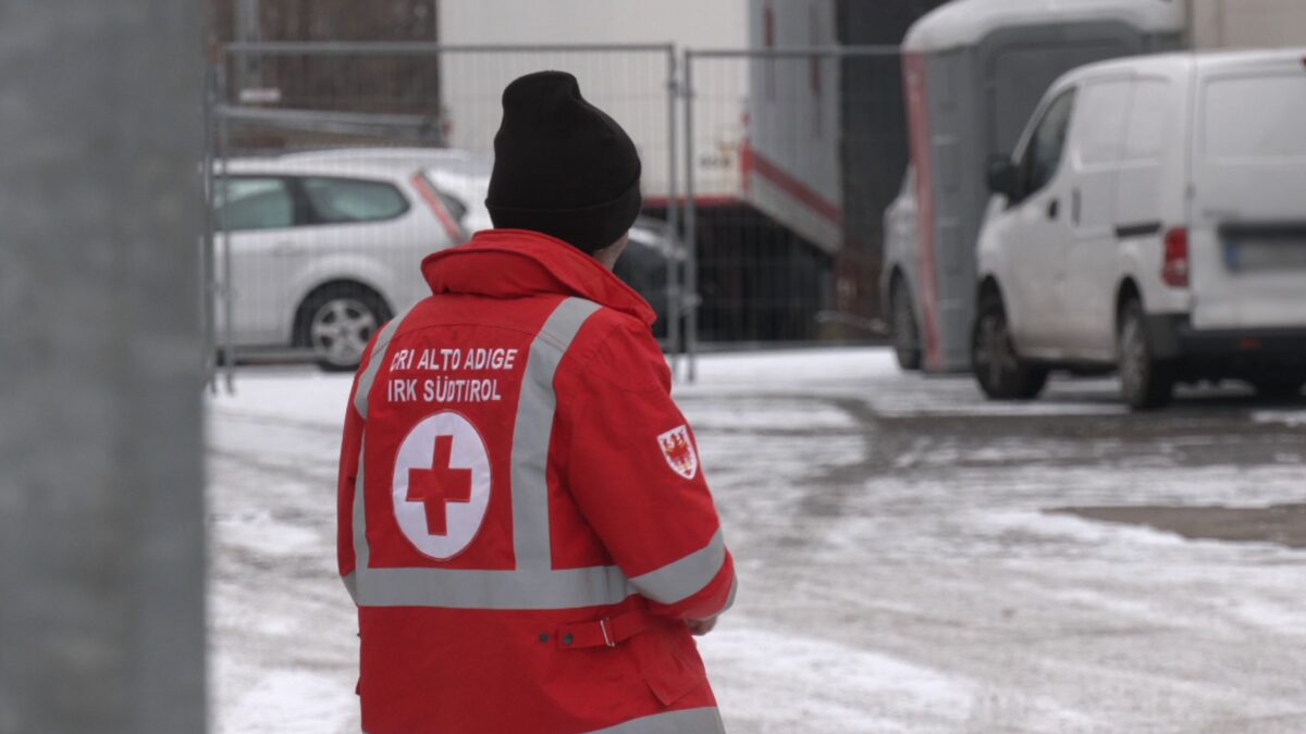 croce-rossa-neve-bolzano-scaled-aspect-ratio-1200-675