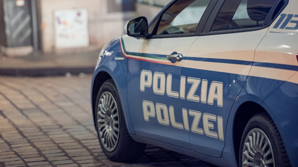 polizia-1-aspect-ratio-1200-675