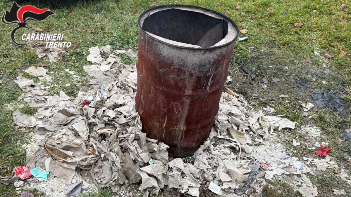 FOTO-rifiuti-bruciati-3-aspect-ratio-1200-675