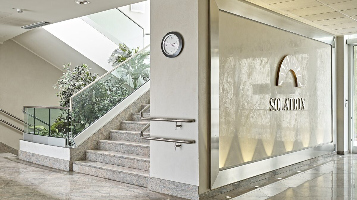 FOTO-solatrix-2-aspect-ratio-1200-675