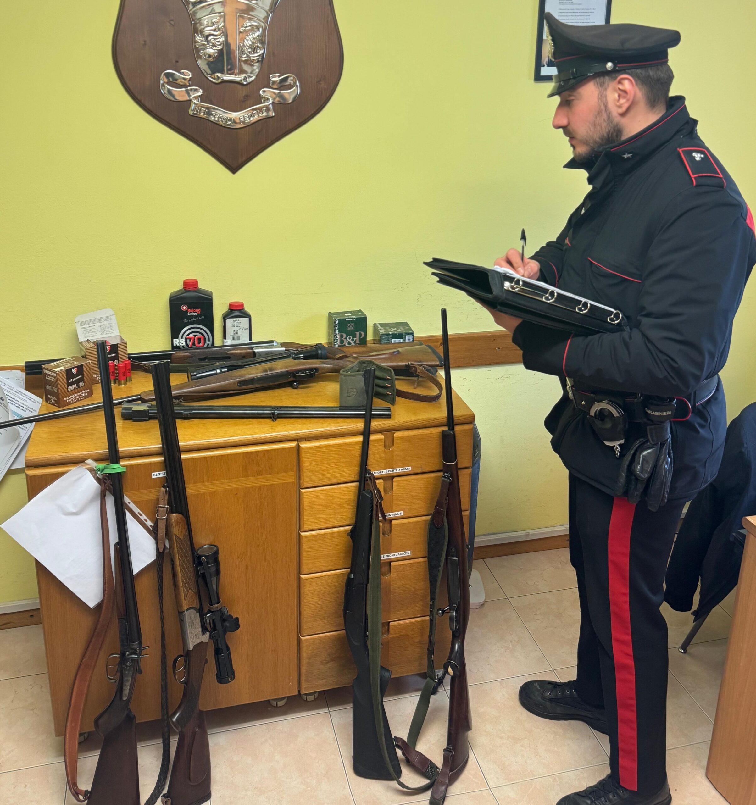 FOTO-spari-a-capodanno-scaled-aspect-ratio-1920-2045