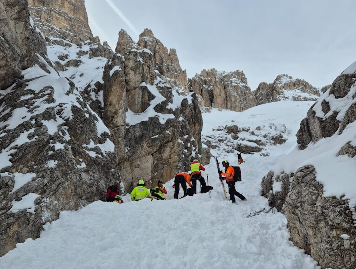 FOTO-valanga-passo-vajolet-1-aspect-ratio-1200-907