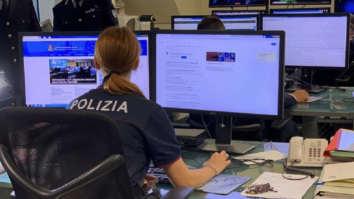 FOTO-violenza-sessuale-online-aspect-ratio-1200-675