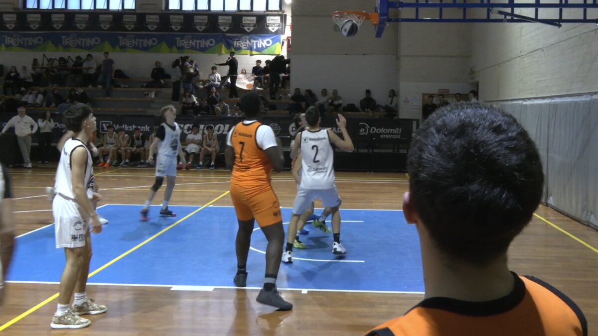Aquila Basket School Cup, l’Arcivescovile di Trento vince il primo girone