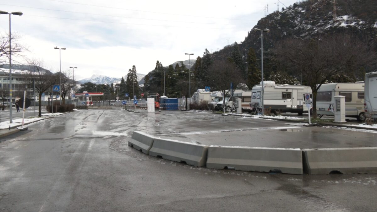 Controllo accessi nella nuova area sosta breve camper di Bolzano