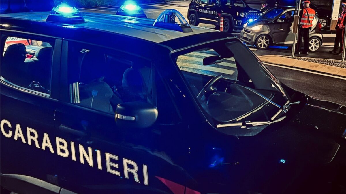auto-controlli-carabinieri-scaled-aspect-ratio-1200-675