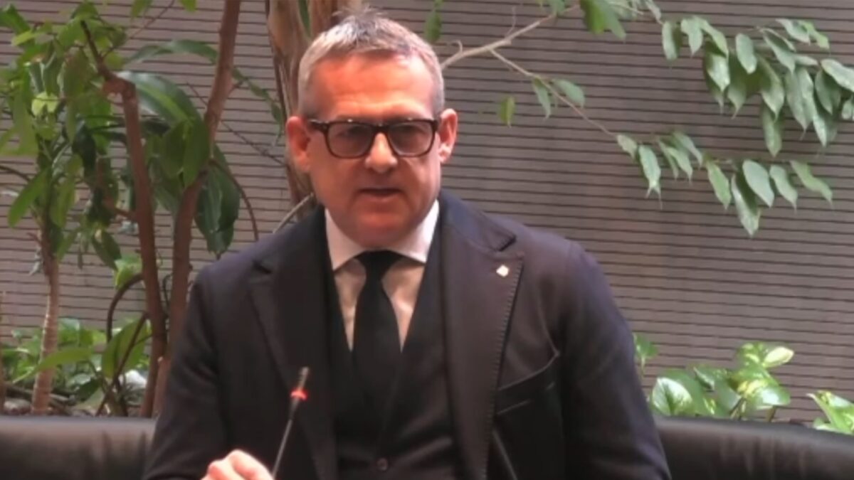 Atleti altoatesini con bandiera propria, mozione respinta: “Proposta ideologica”