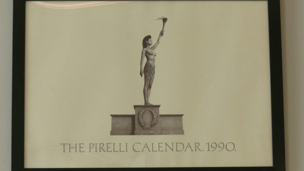 Bolzano: all’Hotel Città in mostra il calendario Pirelli 1990