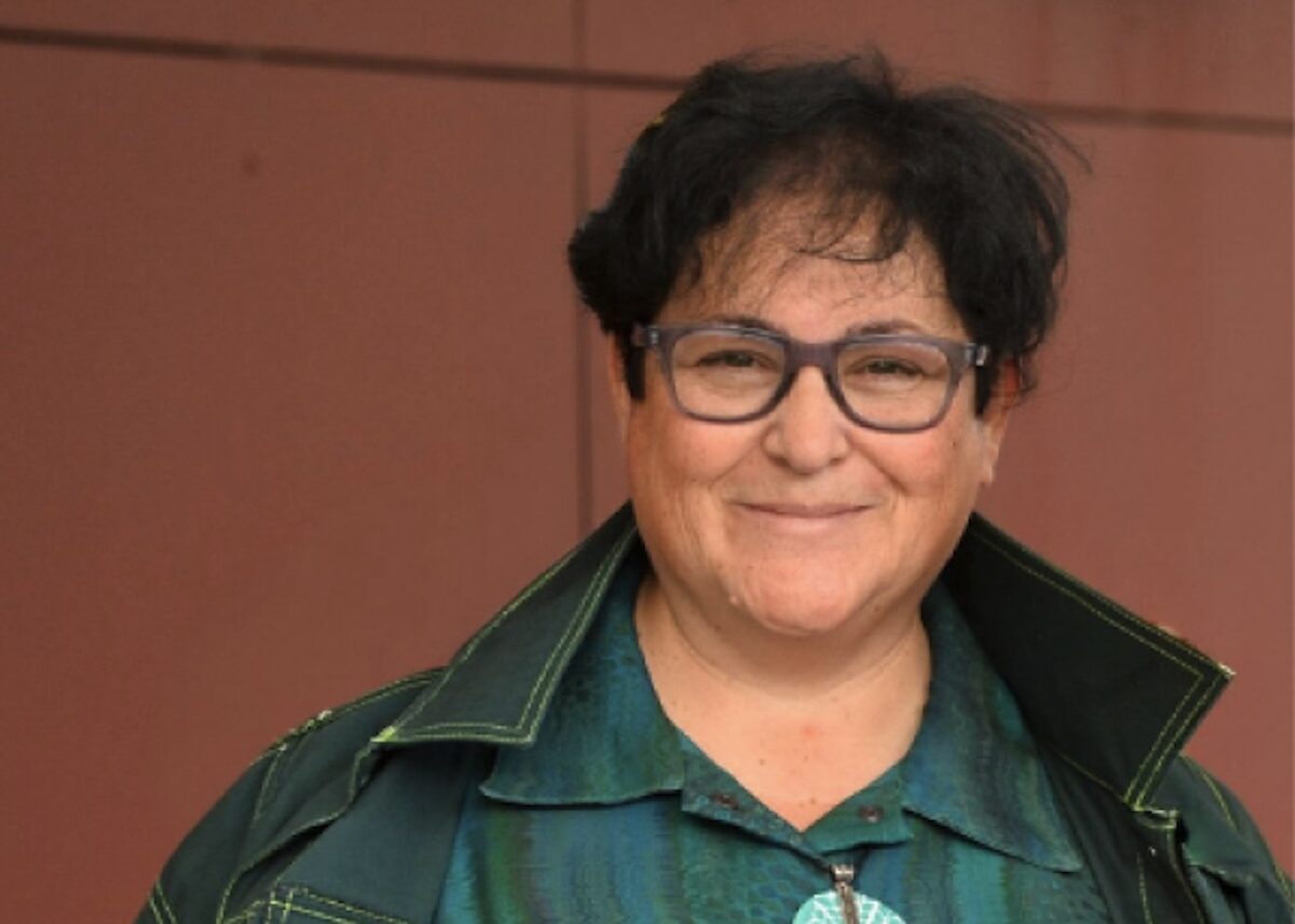 FOTO-addio-prof-Susta-aspect-ratio-1200-857